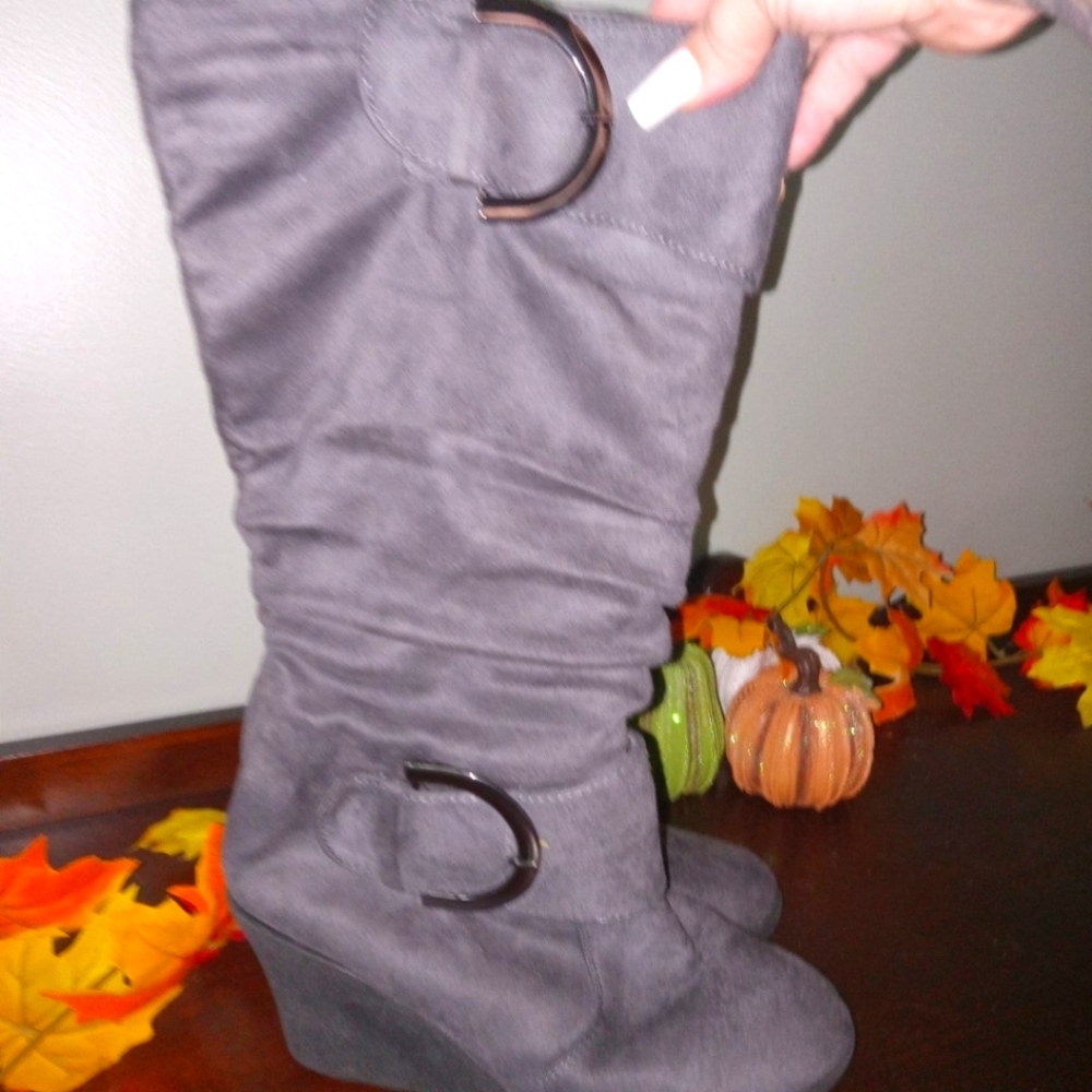 Gray suede wedge boots size 6.5.